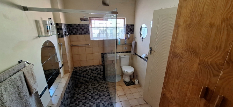 4 Bedroom Property for Sale in Albertinia Western Cape